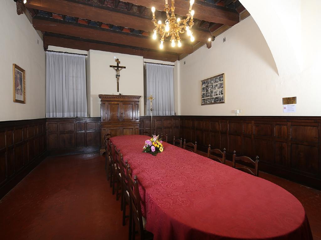 Casa Di Santa Francesca Romana A Ponte Rotto Экстерьер фото